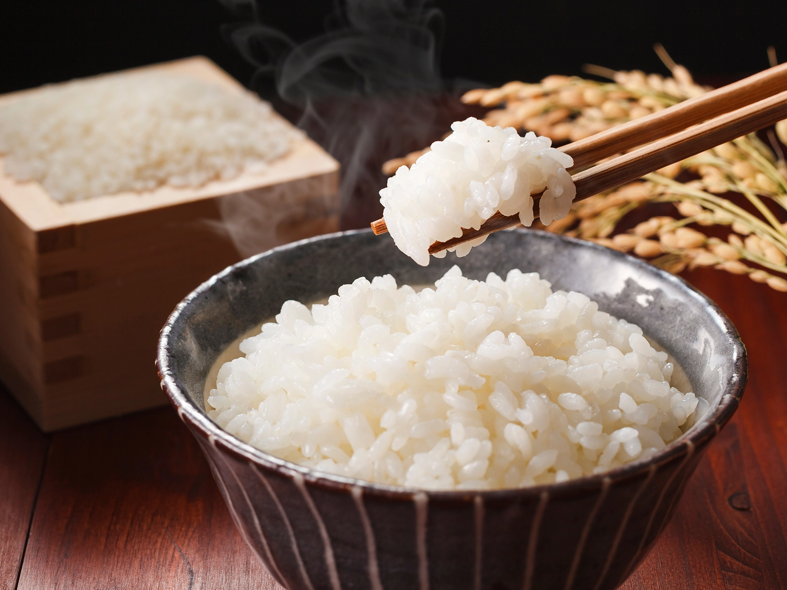 女将の実家の成田産コシヒカリ100%使用